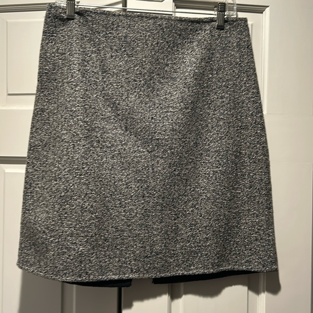 Reversible Elie Tahari wool A-line skirt